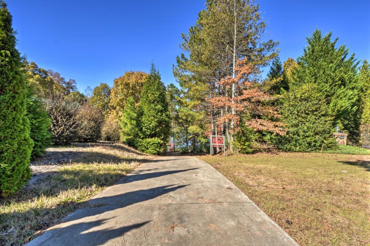 Lake Keowee Escape With Dock, Deck And Lake Access! Six Mile Eksteriør bilde